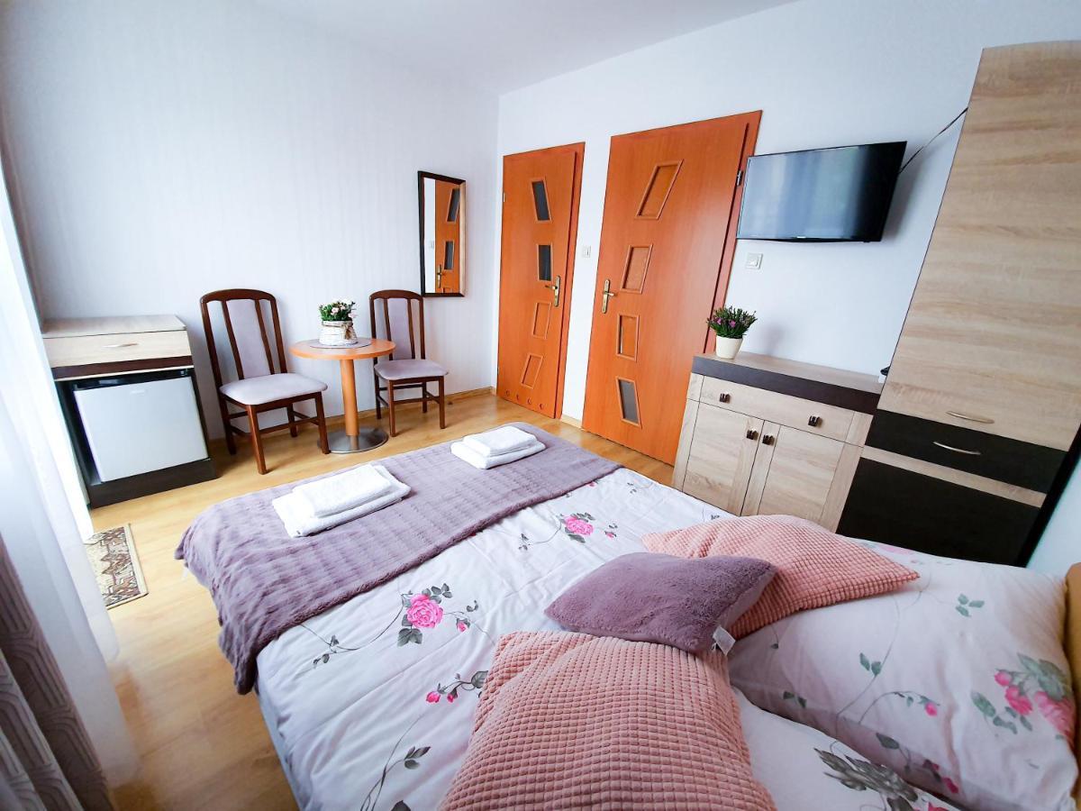 Villa Roza Pokoje & Apartamenty Łeba Dış mekan fotoğraf