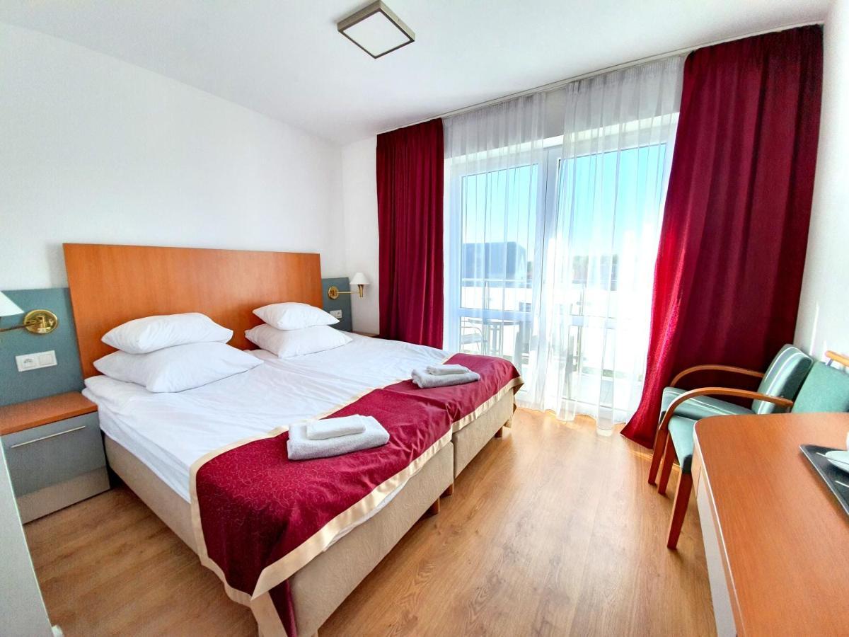 Villa Roza Pokoje & Apartamenty Łeba Dış mekan fotoğraf